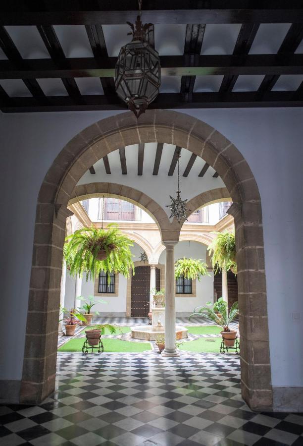 Gatu Premium Apartamento Palacio Oneto Con Jardin Privado " Preferente Mayores De 25 Anos Y Familias " El Puerto de Santa María Εξωτερικό φωτογραφία